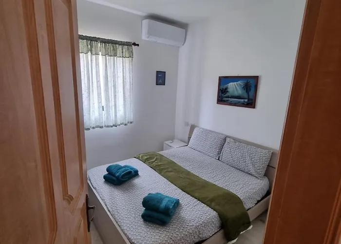 Modern Three Bedroom In Center Bugibba *