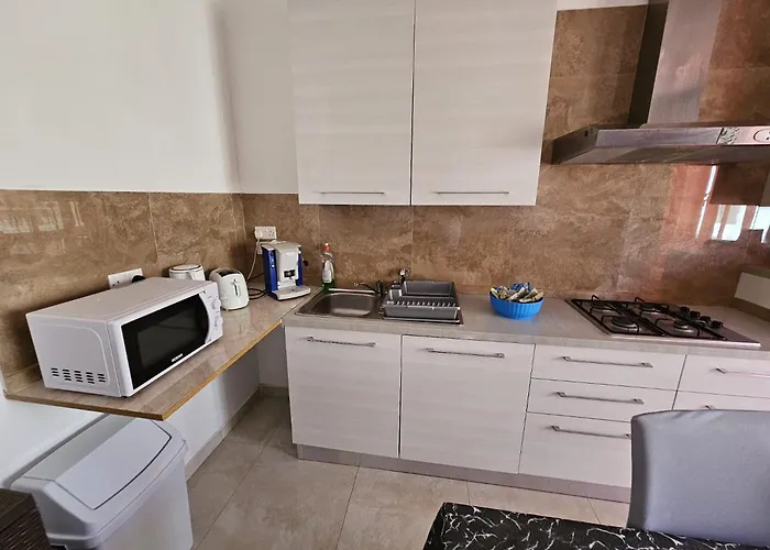 Apartament Modern Three Bedroom In Center Bugibba *