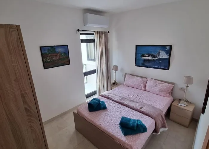 Daire Modern Three Bedroom In Center Bugibba St. Paul's Bay